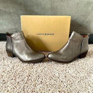 Lucky Brand ankle boots, pewter, 10M